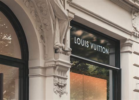 louis vuittonnasdaq|LVMH Moët Hennessy .